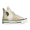 Chuck 70 High Plus „Logo Collage – Beach Stone”