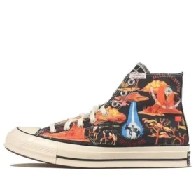 Chuck 70 High „Twisted Resort – UFO Crash Site”