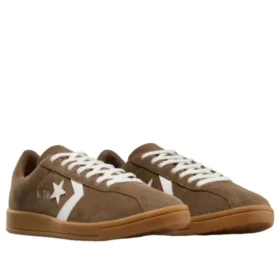 Chuck Taylor All Star Classic Trainer „Grounded Vintage White”