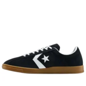 Chuck Taylor All Star Classic Trainer Suede „Black”