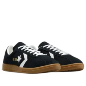 Chuck Taylor All Star Classic Trainer Suede „Black”