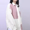 Cămașă albă cu mâneci lungi, cu logo mic cu flori și blocuri de culoare, roz