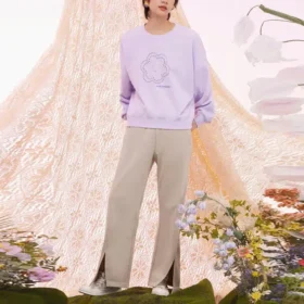 Hanorac cu guler rotund și imprimeu floral, mărimi asiatice „Lilac”