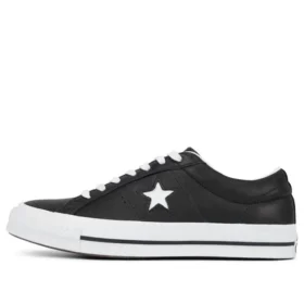 Leather One Star Low Top „Black White”