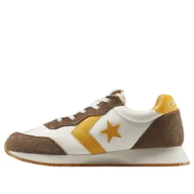 Omega Trainer „Egret Grounded Sunny Angle”
