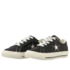 One Star Easy On „Negru”