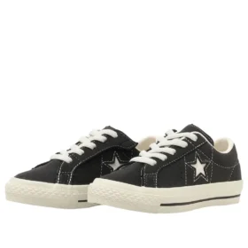 One Star Easy On „Negru”