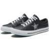 One Star Graffiti Black White „Black White”