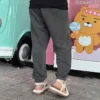 Pantaloni de trening largi cu patch-uri Chuck Taylor, mărime asiatică „Grey”
