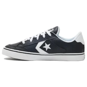 Tobin Low „Black White”