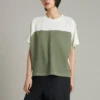 Tricou cu grafică Shapes Triangle Raglan, mărimi asiatice „Egret”